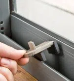 Locksmith Key Store Dayton, OH 937-964-4017 - broken-key-extraction